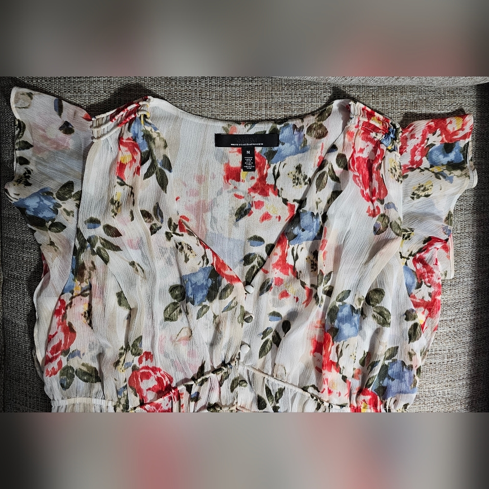 White House Black Market Flutter-Sleeve Blouse Size Medium - Picture 3 of 10